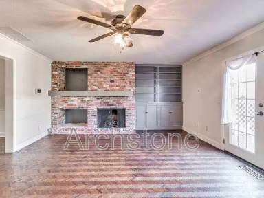 Main picture of 3113 W Wilshire Blvd