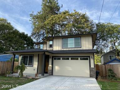 Main picture of 5811 SE Morris St