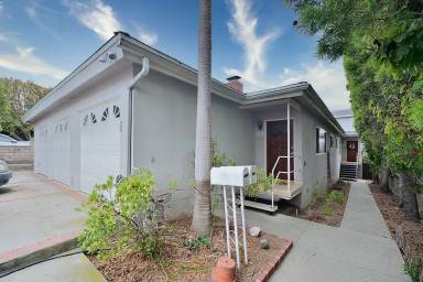 Main picture of 1916 Voorhees Ave