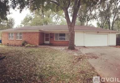 Main picture of 1106 S Gray St