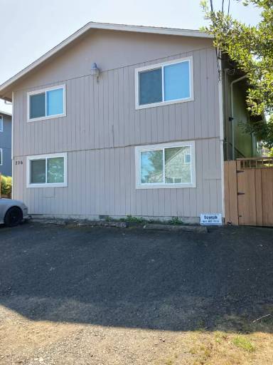 Main picture of 226 Northeast 3rd Street - 3
