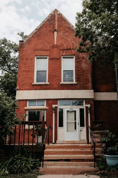 Main picture of 2121 Colfax Ave S