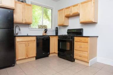 Main picture of 1729 Commonwealth Ave