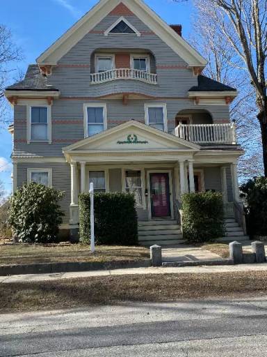 Main picture of 9 E Main St