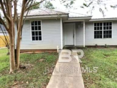 Main picture of 305 W Peachtree Ave