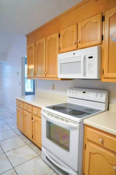 Main picture of 1510 27th Ave E