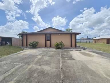 Main picture of 2312 SE 6th Ter