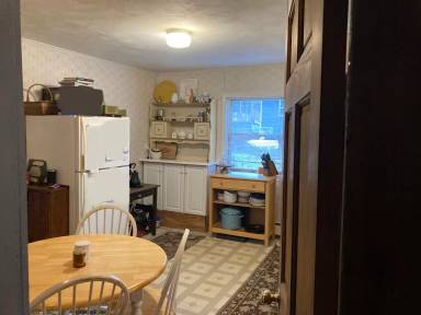 Main picture of 214 Maple Ave
