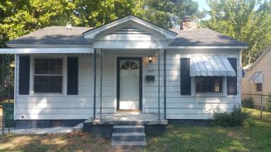 Main picture of 505 Gordon St