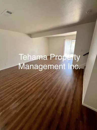 Main picture of 533 Kimball Rd