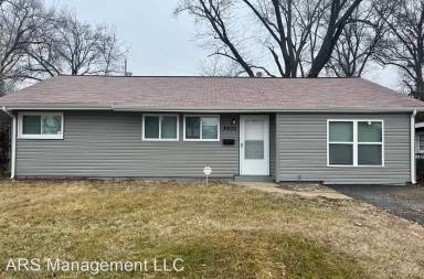 Main picture of 8405 Frost Ave
