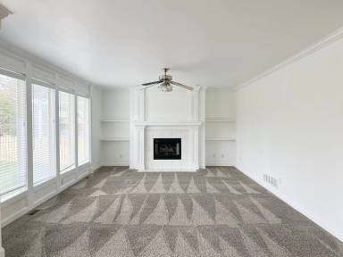 Main picture of 5424 Roundtree St