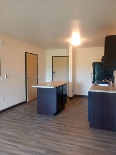 Main picture of Pine Crest Apartments