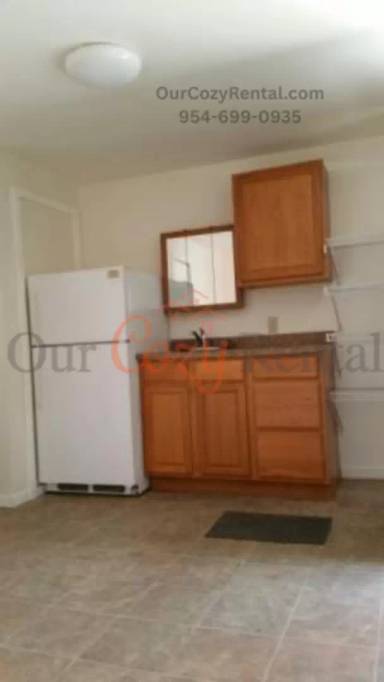 Main picture of 3020 S 5th Ave