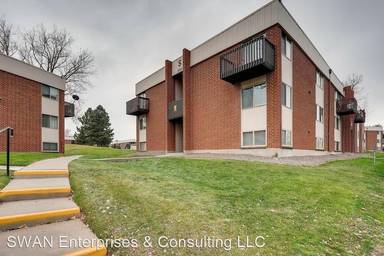 Main picture of 3633 S Sheridan Blvd