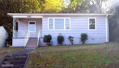 Main picture of 1393 Fulton Ave