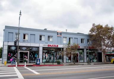 Main picture of 2626 N Broadway