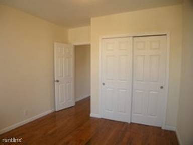 Main picture of 3 Clinton St