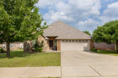 Main picture of 1539 Skidmore Ln