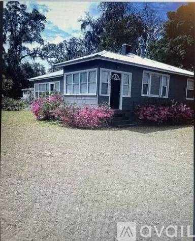 Main picture of 1050 NE 12th St