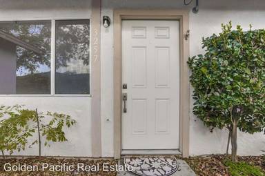 Main picture of 3257 Madison St