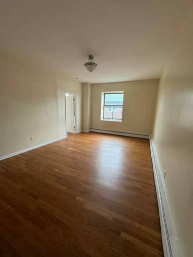 Main picture of 5 Harvard St