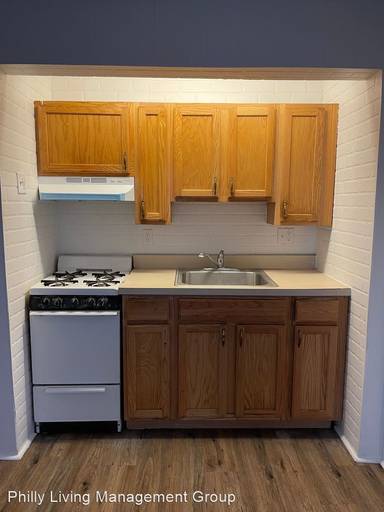 Main picture of 734 S 9th St