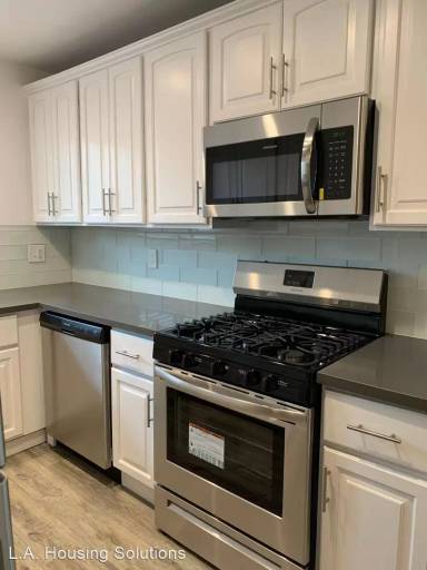 Main picture of 1340 N McCadden Pl