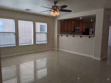 Main picture of 11573 Stivali St