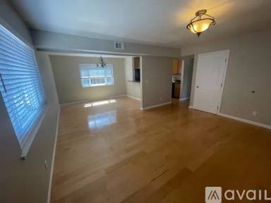 Main picture of 85 Wright Ave
