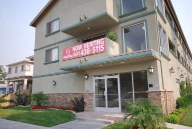 Main picture of 2500 Elm Ave