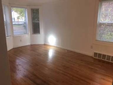 Main picture of 18650 Grandville Ave