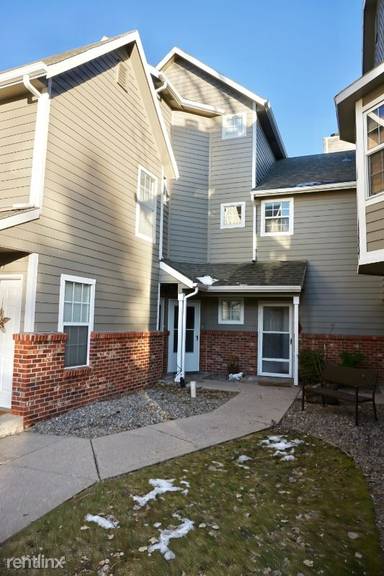 Main picture of 2109 Troy Ct