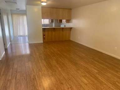 Main picture of 5235 El Camino Real