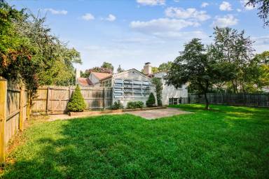 Main picture of 1913 Courtland Rd