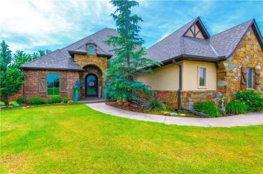 Main picture of 5550 N Blue Lake Dr