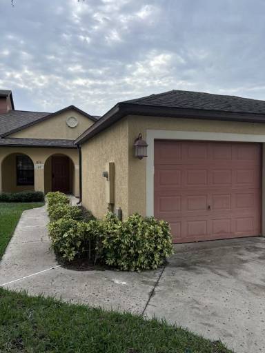 Main picture of 855 Luminary Cir