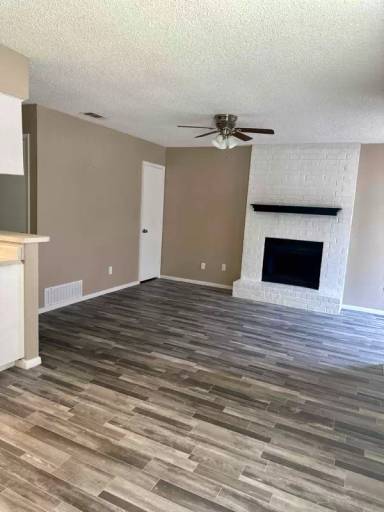 Main picture of 4913 Jamesway Rd