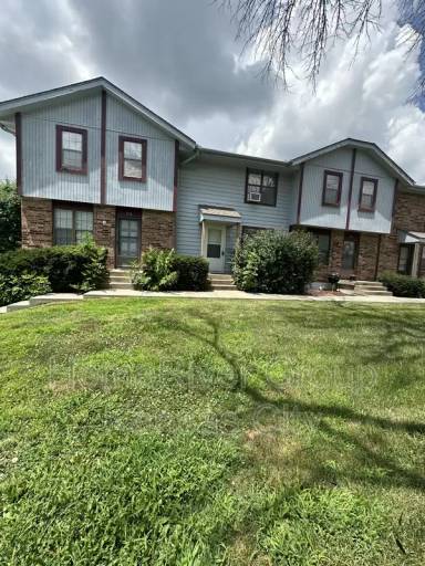 Main picture of 318 NE Timbercreek Ct