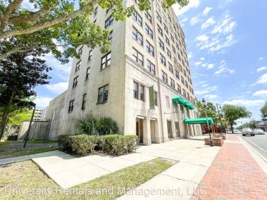 Main picture of 408 W University Ave