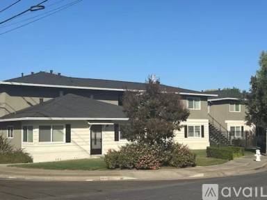 Main picture of 585 W Iowa Ave