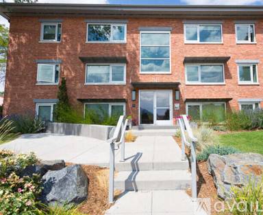 Main picture of 1201 Balsam Ave