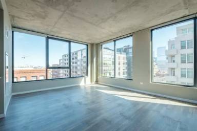 Main picture of 933 W Washington Blvd