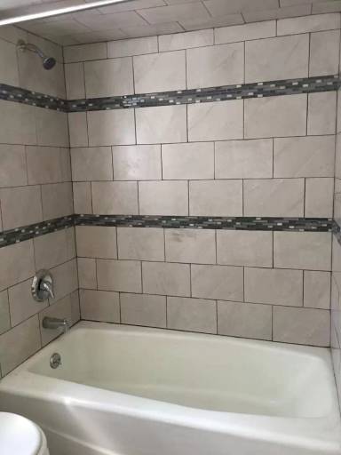 Main picture of 684 N 5th St