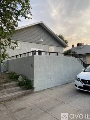 Main picture of 650 Ash St