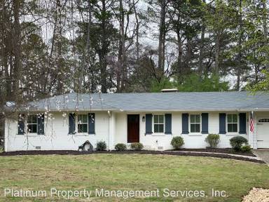 Main picture of 170 Elaine Dr