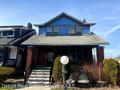 Main picture of 1934 Glendale St