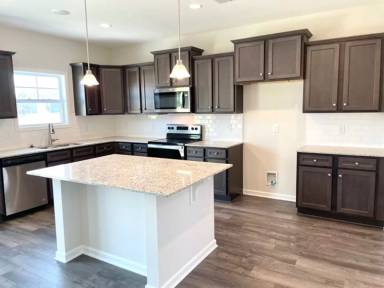 Main picture of 5 Spinney Ct