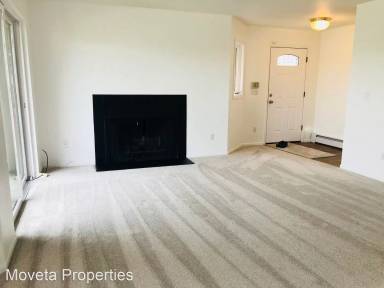 Main picture of 225 W 22nd Ave