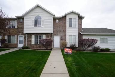 Main picture of 341 W 1925 N
